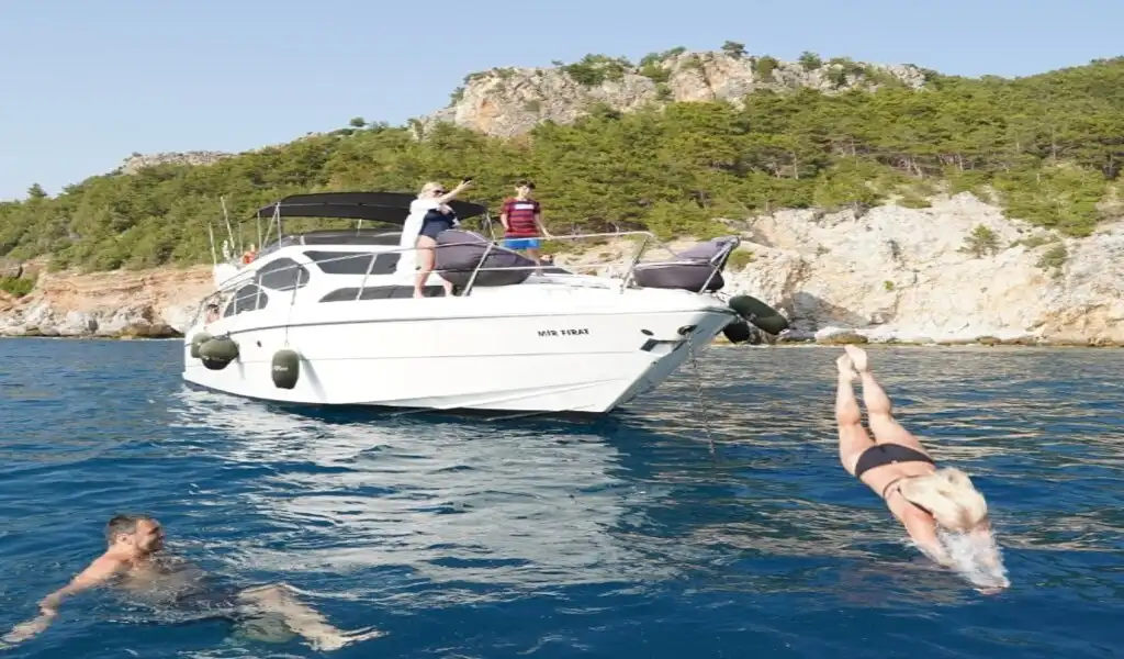 YACHT MİR FIRAT
